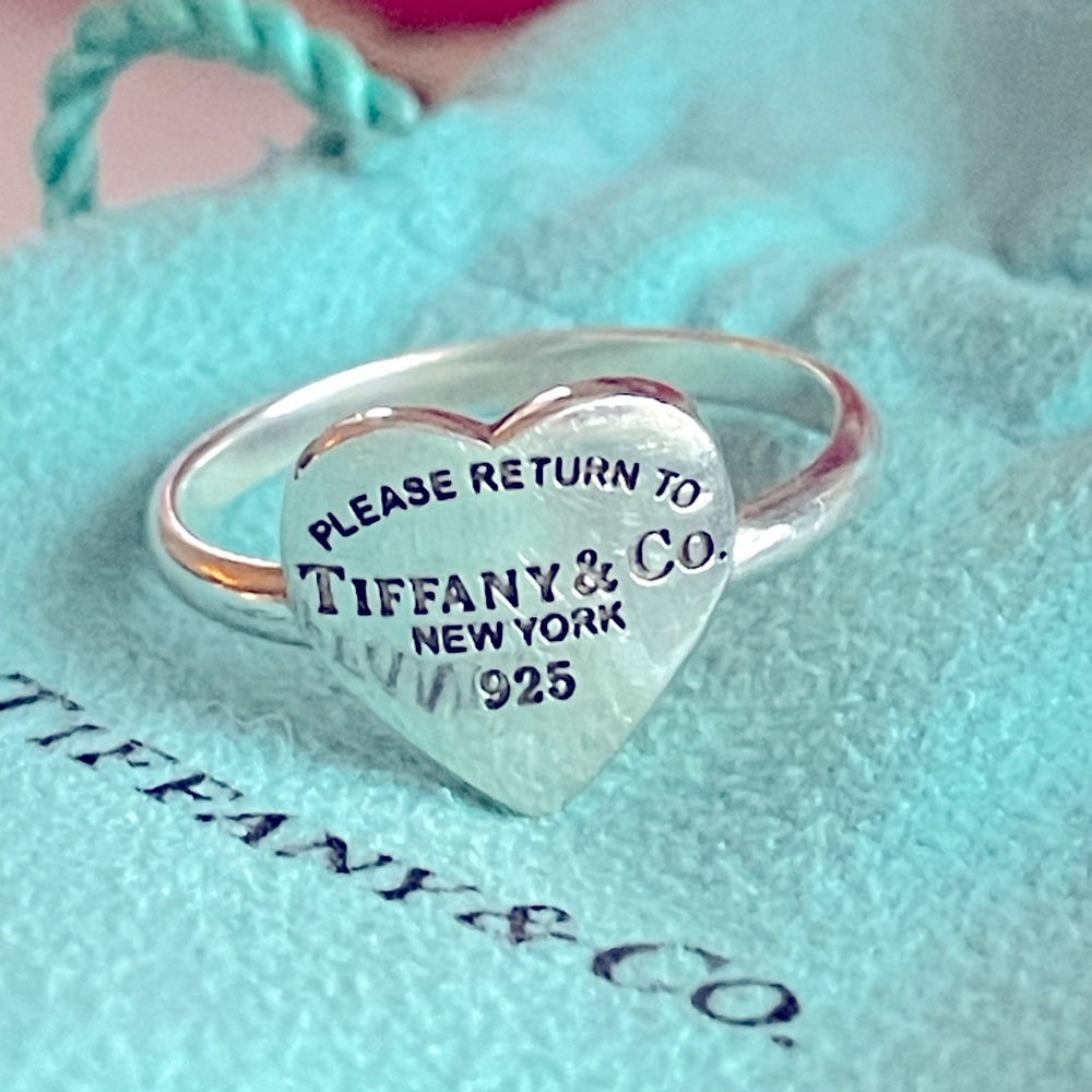Tiffany & Co. Sterling Silverer Return To Tiffany Heart Ring Size 9.